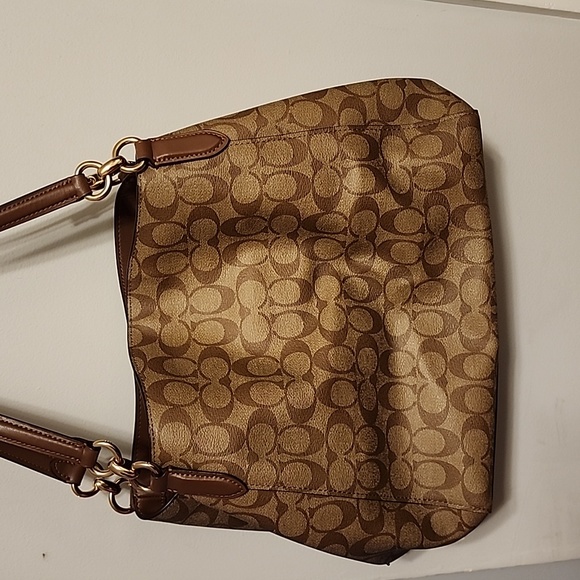 Coach tote - Picture 2 of 4